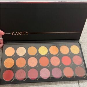 Eyeshadow Palette - Vibrant Shades